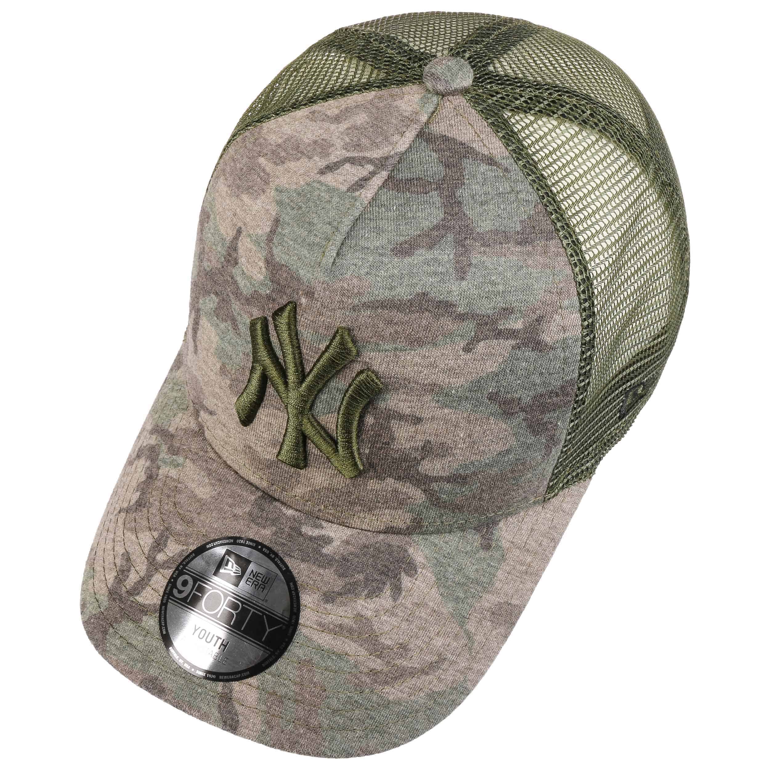 9Forty Camo Yankees Trucker Cap by New Era - 24,95