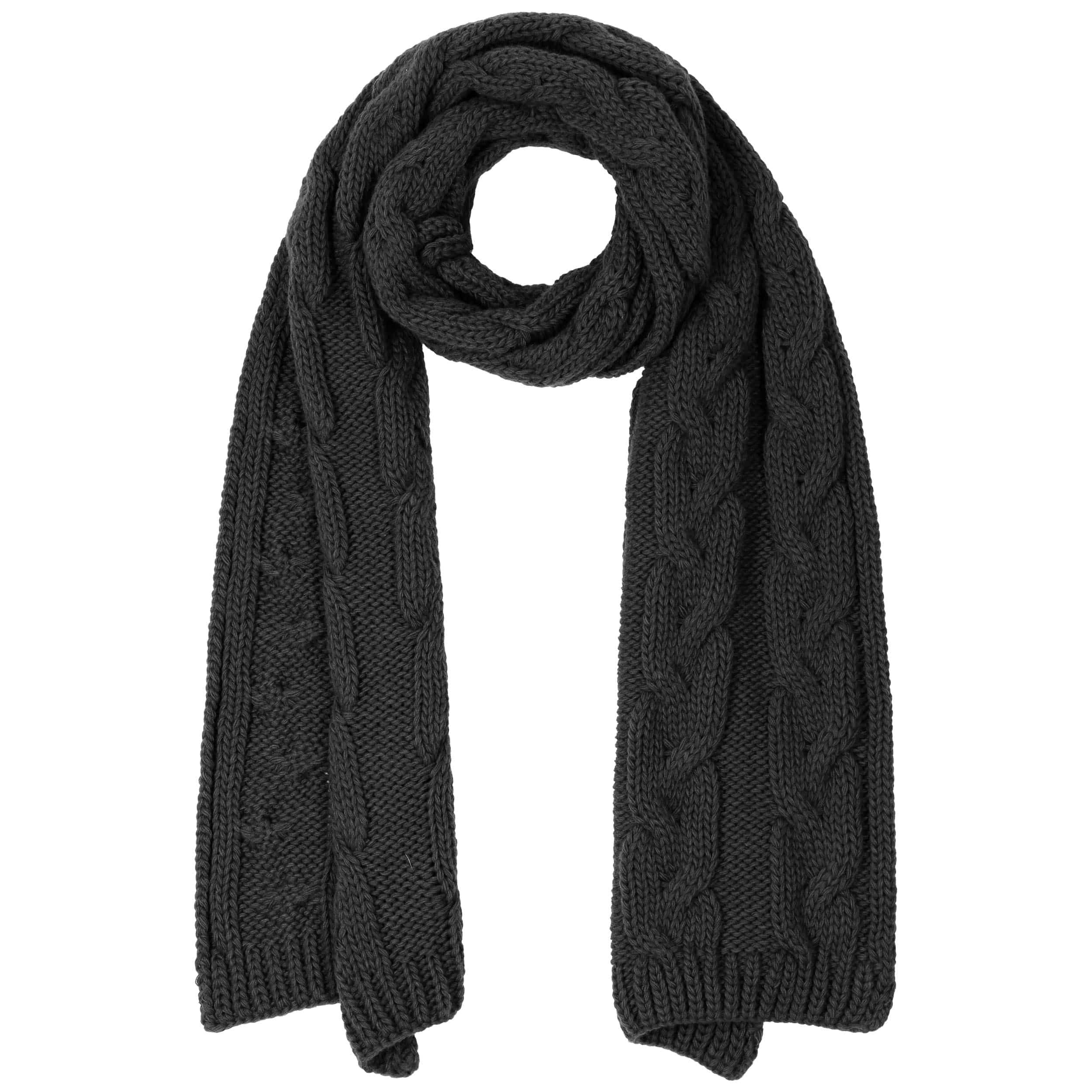black and white knit scarf