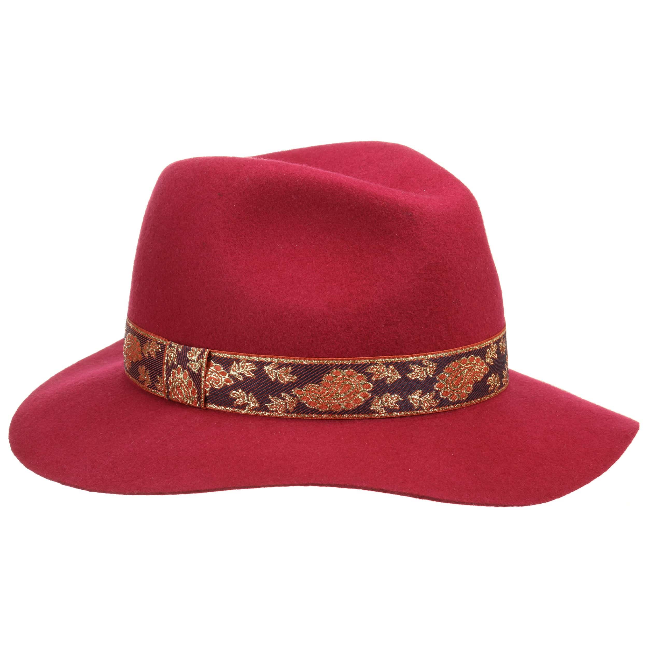 dark red floppy hat