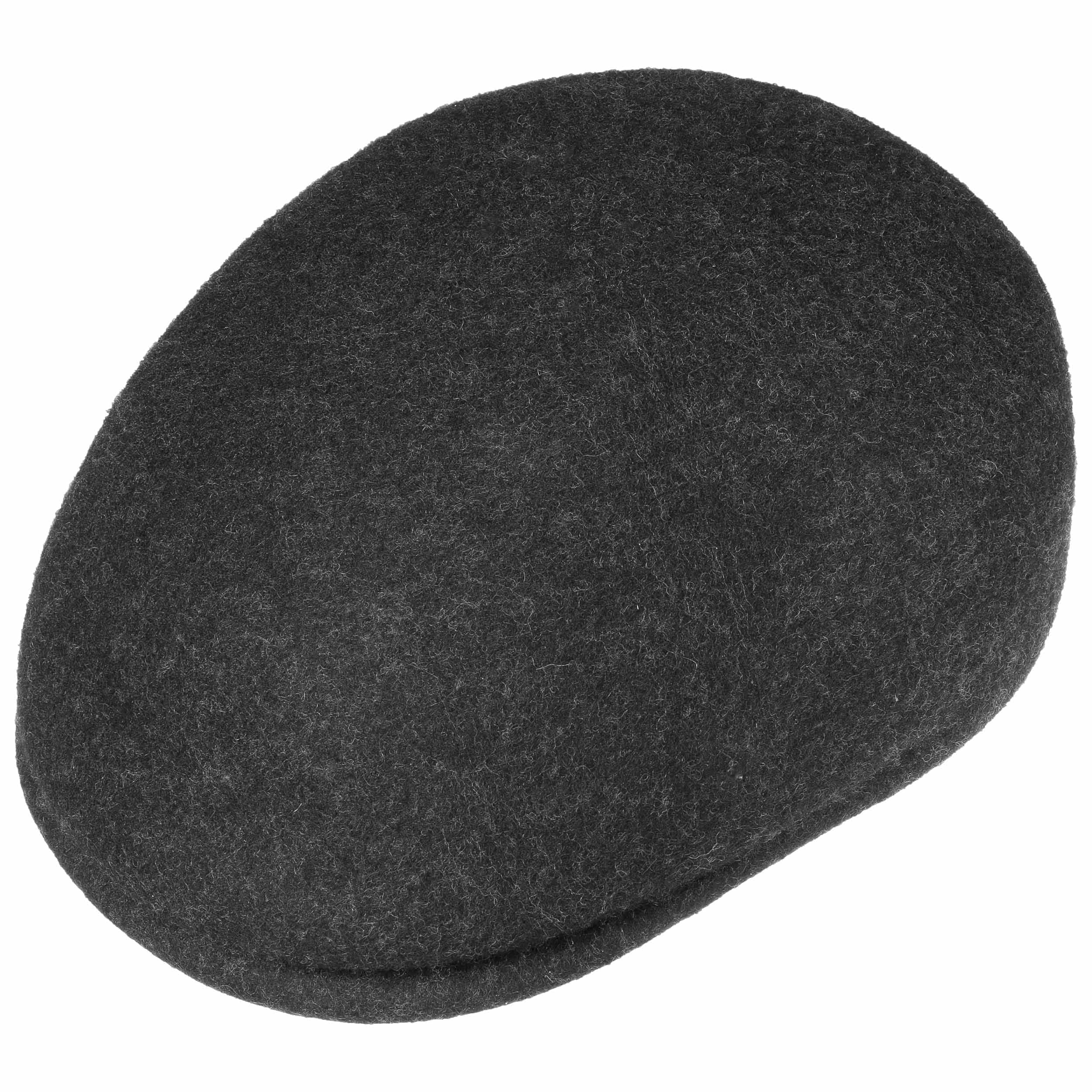 black felt flat cap