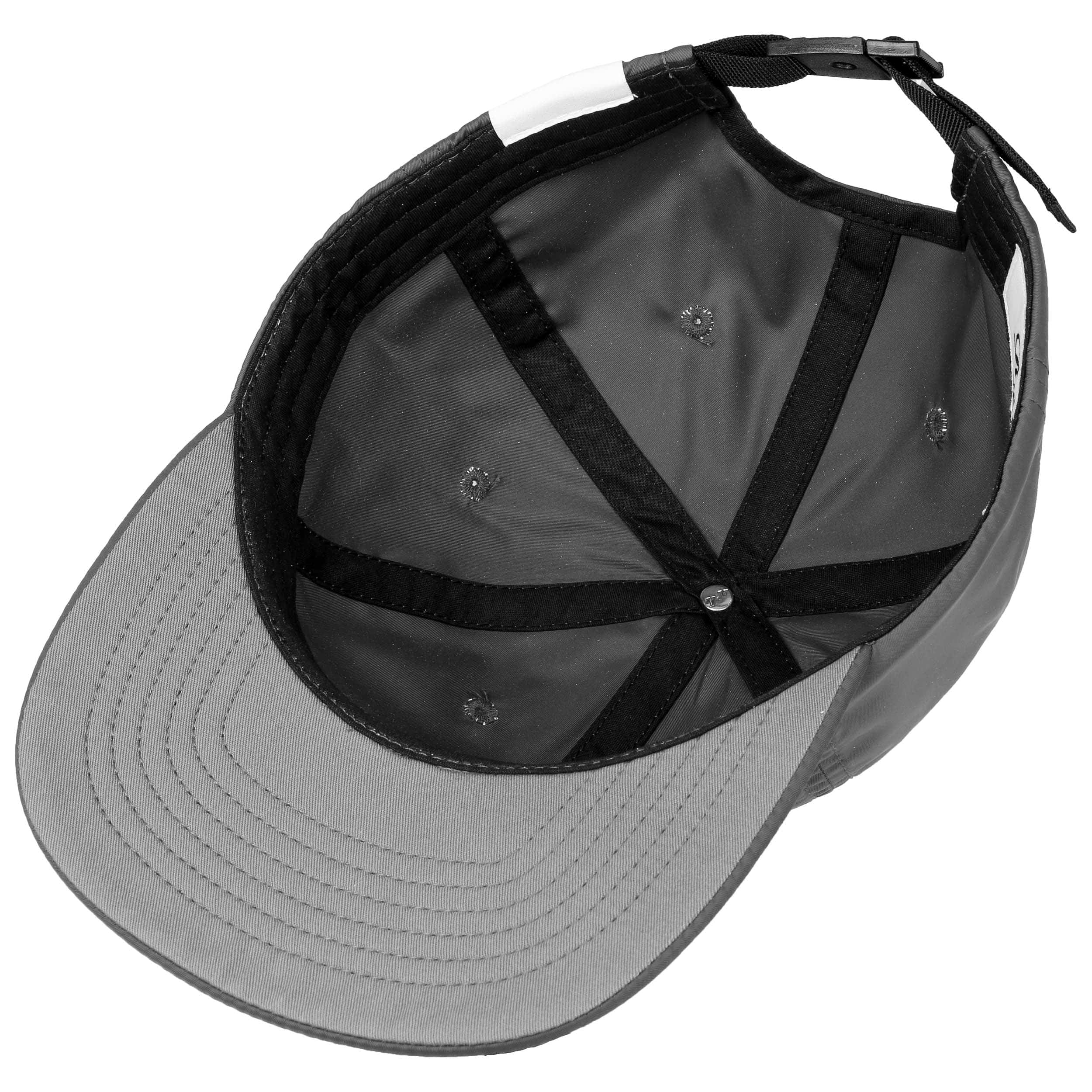 Foldable 6 Panel Strapback Cap by Reell 19,95