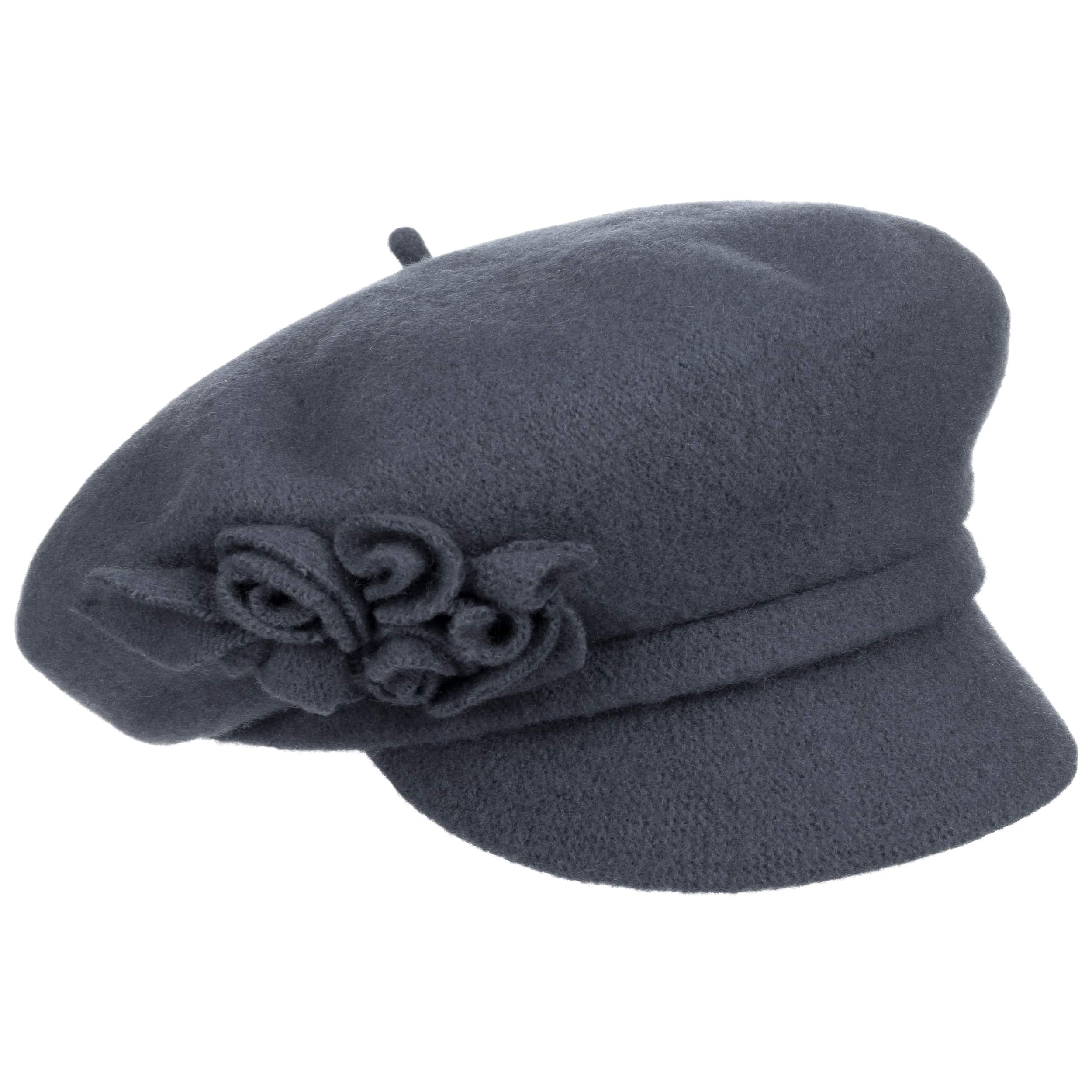 oversized newsboy hat