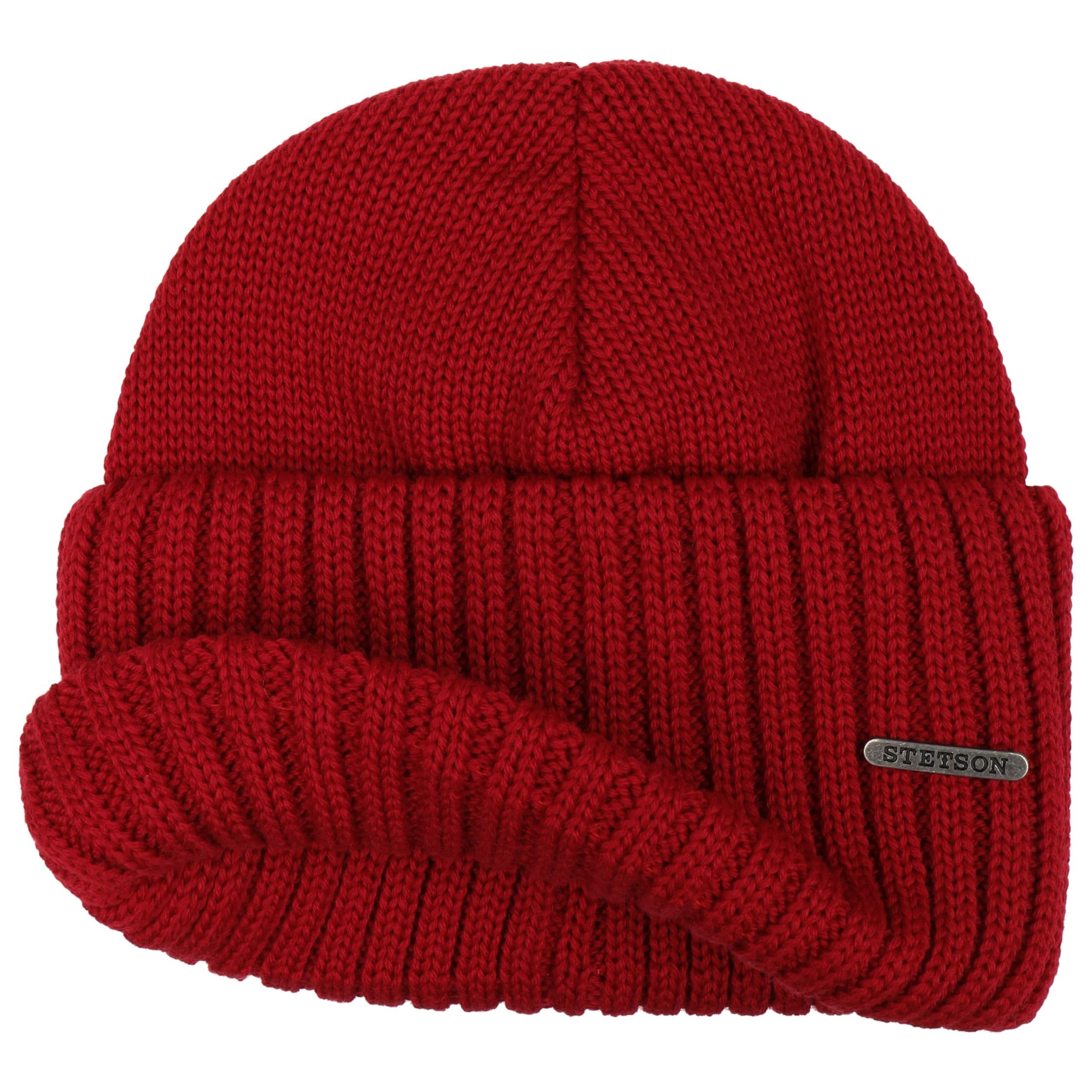 red knit hat