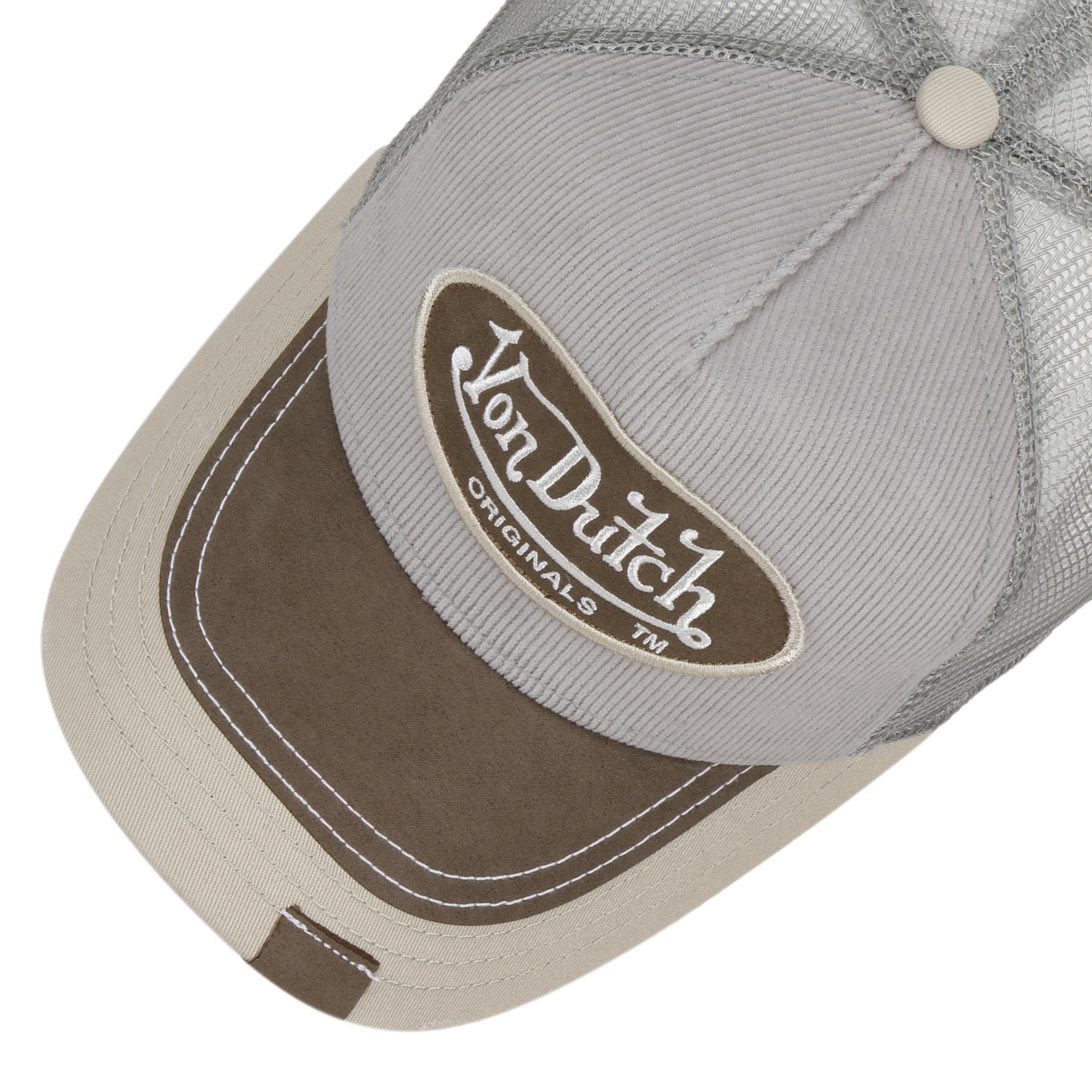 Oval Patch Ottawa Trucker Cap by Von Dutch 35,95