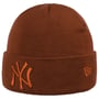 League Essential Cuff Yankees Beanie by New Era rost