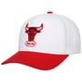 Bulls 2.0 Pro HWC Cap by Mitchell & Ness weiß